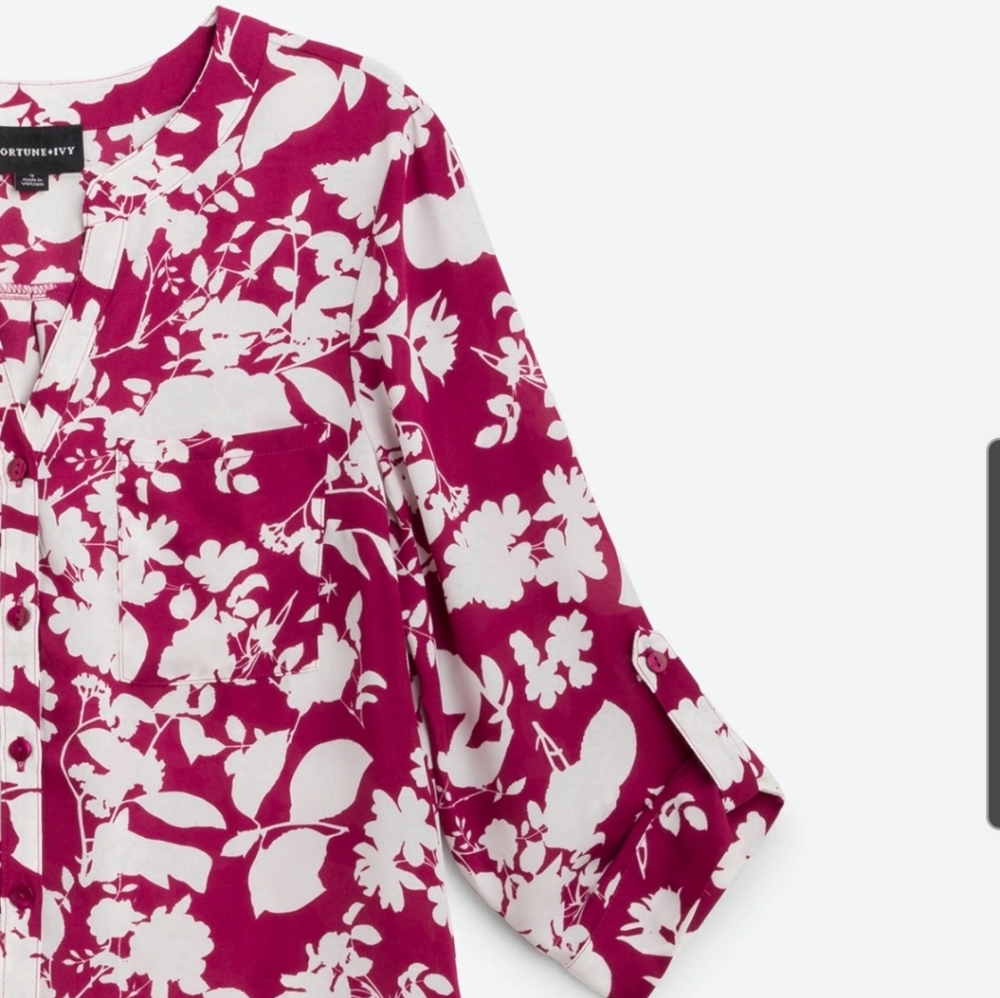 Fortune And Ivy Button Down. Size Small - image 2